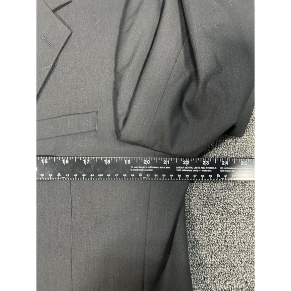 Jos A Bank 2 Piece Suit Men's 44R Pants 41x31 Black 100% Wool Business Pleated - Picture 10 of 16